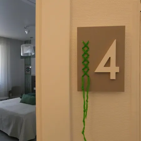 Bed & Breakfast Modern House 4*