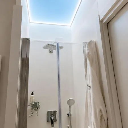 Modern House Bed & Breakfast