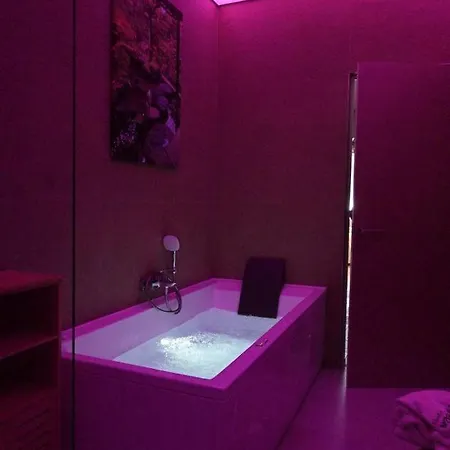 Bed & Breakfast Modern House 4*